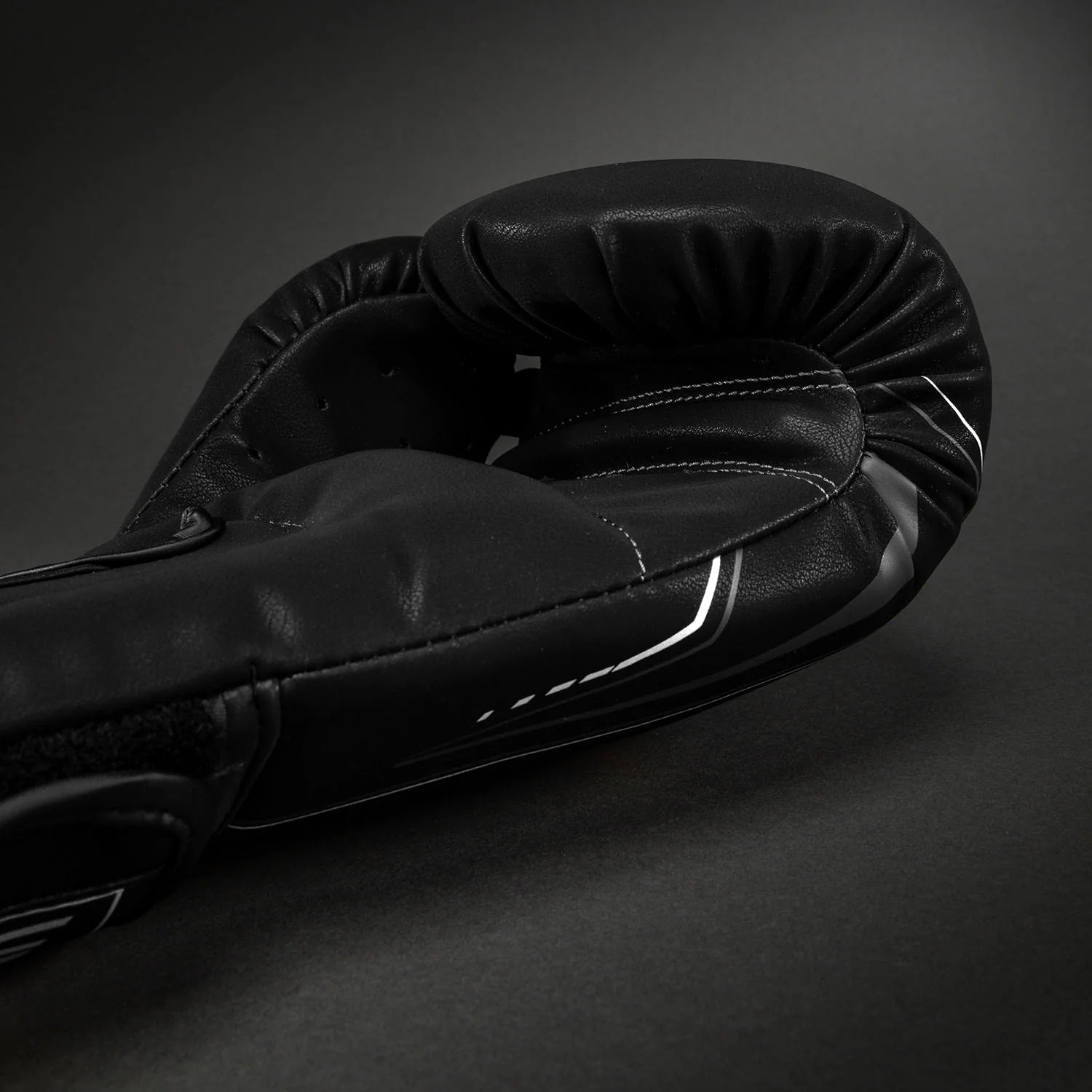 Guantes de boxeo Venum Streamline - Negro/Blanco