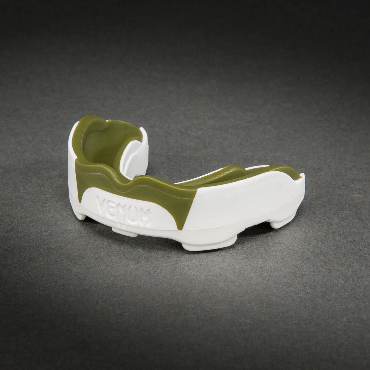 Protector bucal Venum Predator – Blanco/Kaki