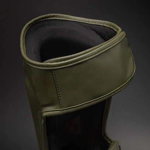 Espinilleras Venum Stealth  - Caqui/Verde Oscuro