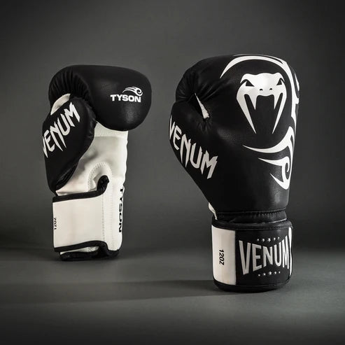 Guantes de boxeo réplica de Venum Mike Tyson - Negro profundo/Blanco óptico