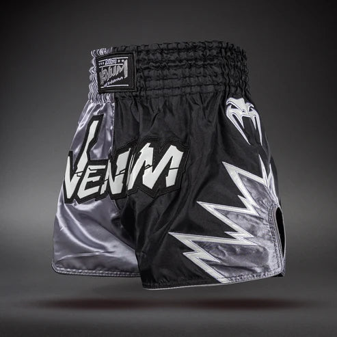 Shorts de Muay Thai Venum Inferno 2.0 - Gris/Negro