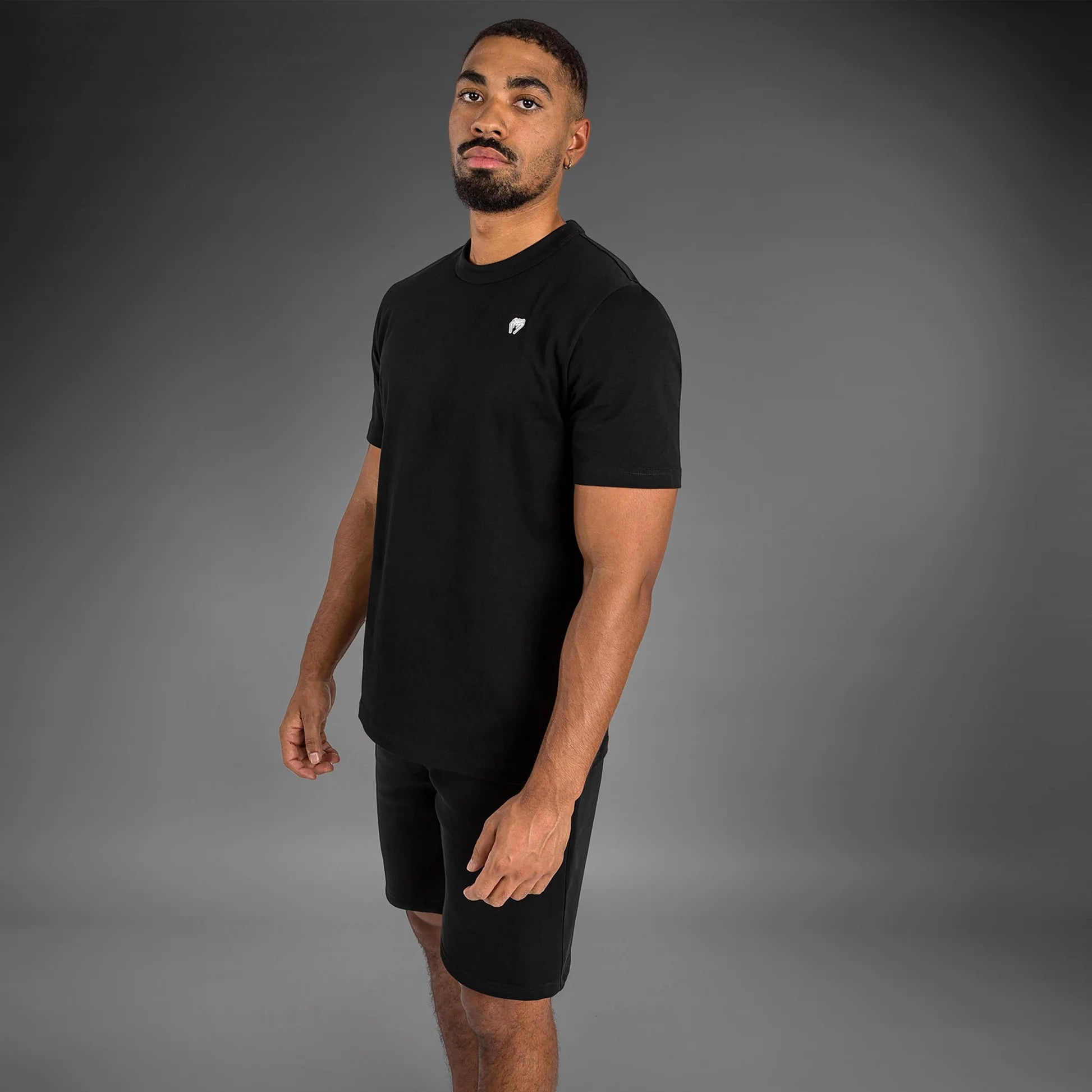 Camiseta Venum Silent Power - Negra
