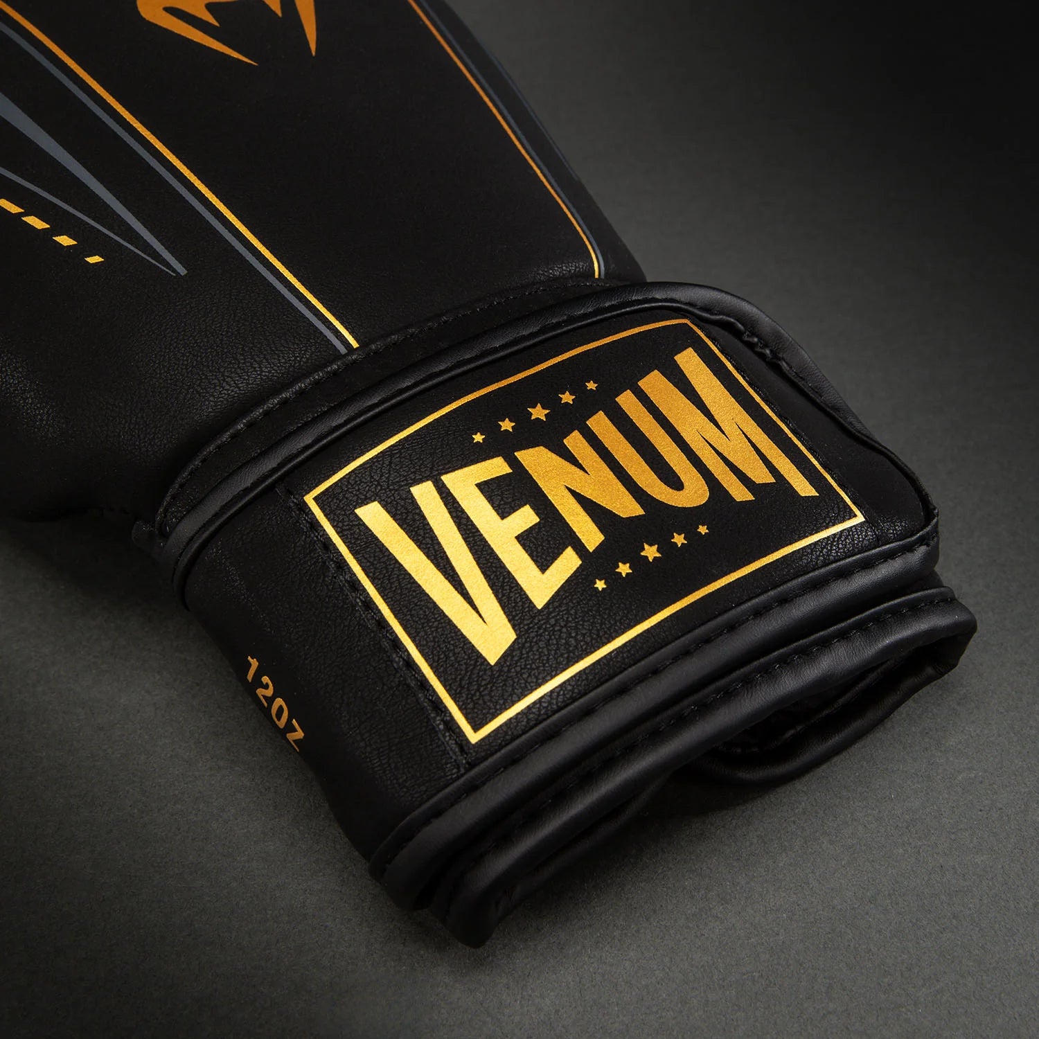 Guantes de boxeo Venum Streamline - Negro/Oro