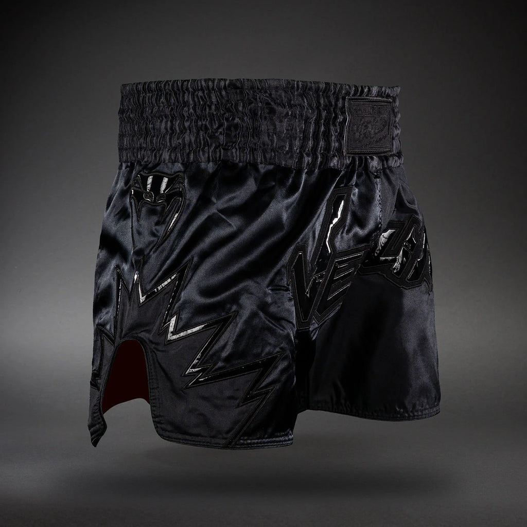 Shorts de Muay Thai Venum Inferno 2.0 - Negro/Gris