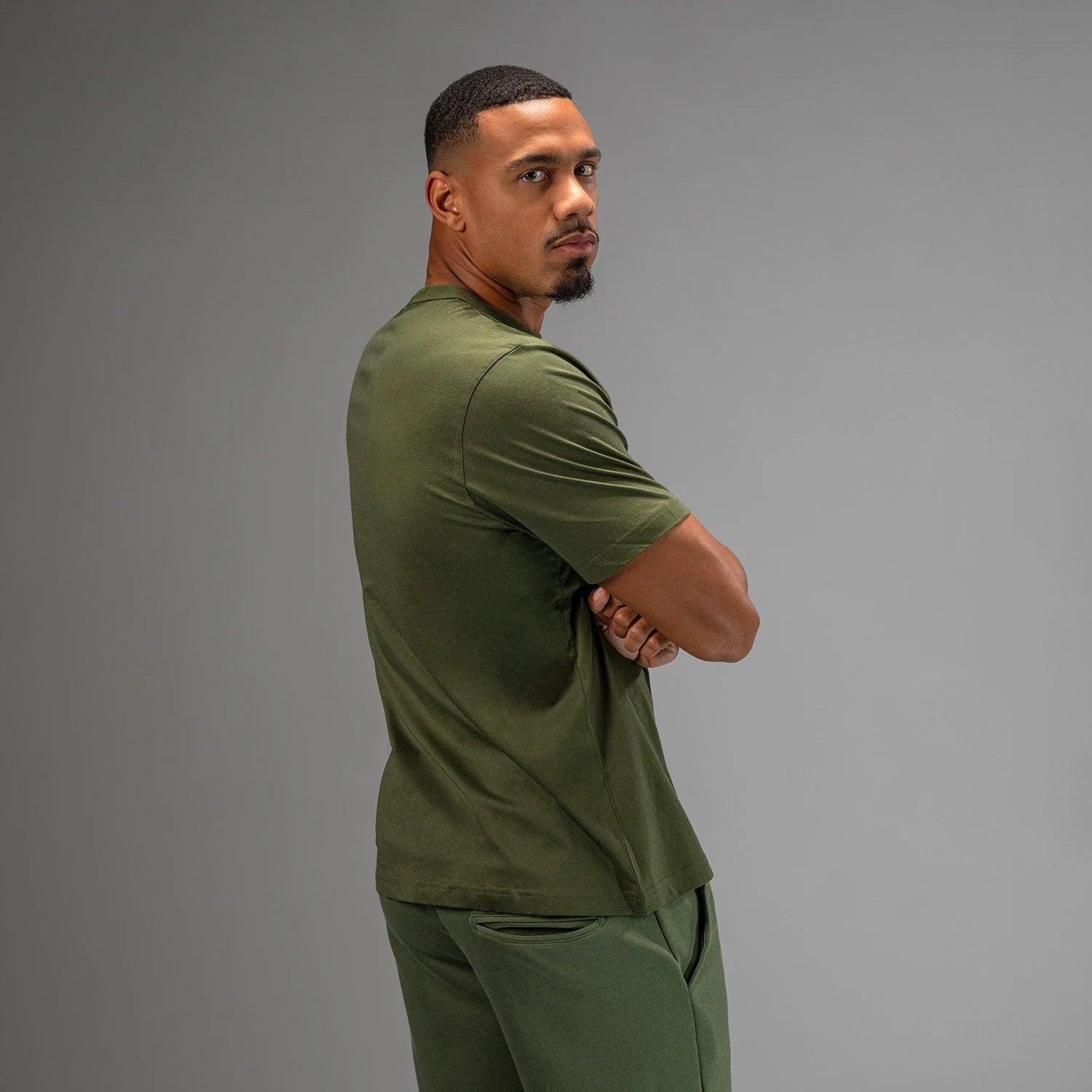 Camiseta Venum Giant Connect - Verde Ejército