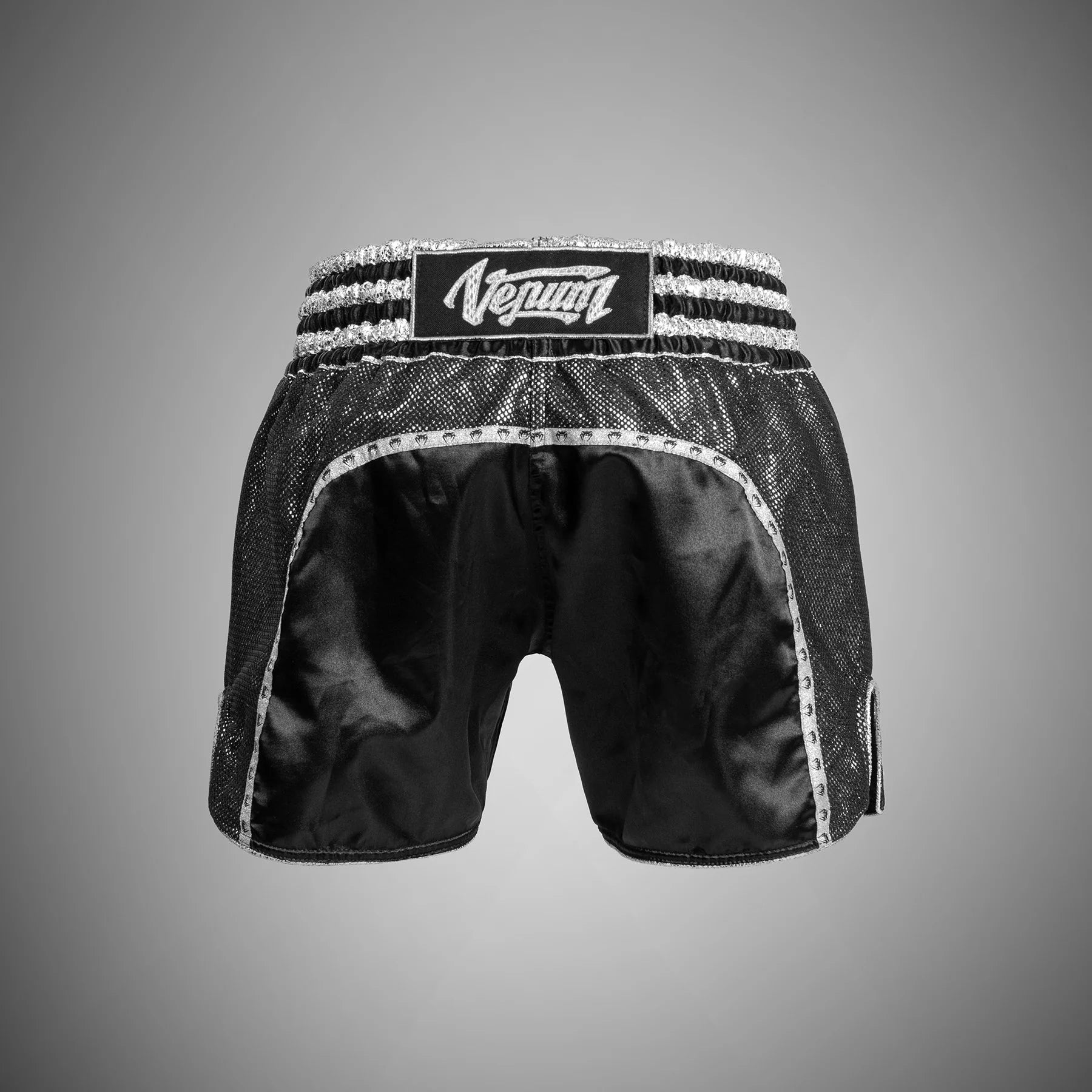 Shorts de Muay Thai Venum Absolute 2.0 - Negro/Plata
